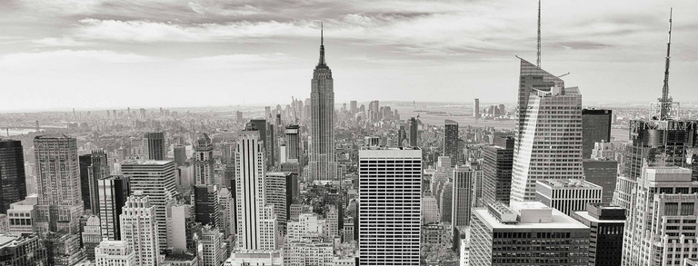 Black and white photography of Manhattan's skyline